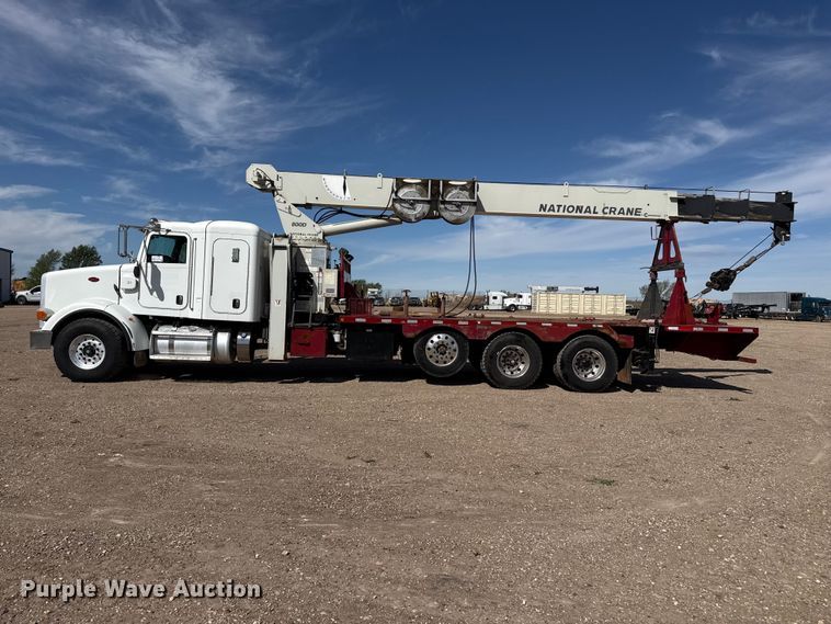 image for item DH1933 2013 Peterbilt 365 crane truck