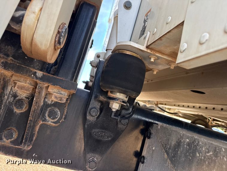 image for item DH1933 2013 Peterbilt 365 crane truck