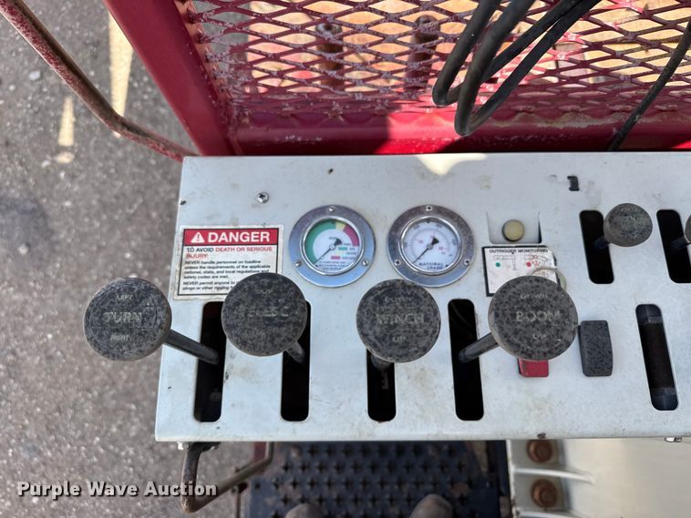 image for item DH1933 2013 Peterbilt 365 crane truck