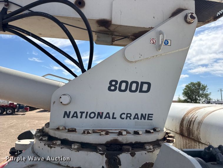 image for item DH1933 2013 Peterbilt 365 crane truck