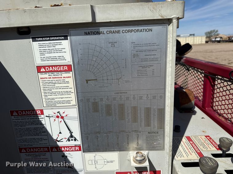 image for item DH1933 2013 Peterbilt 365 crane truck