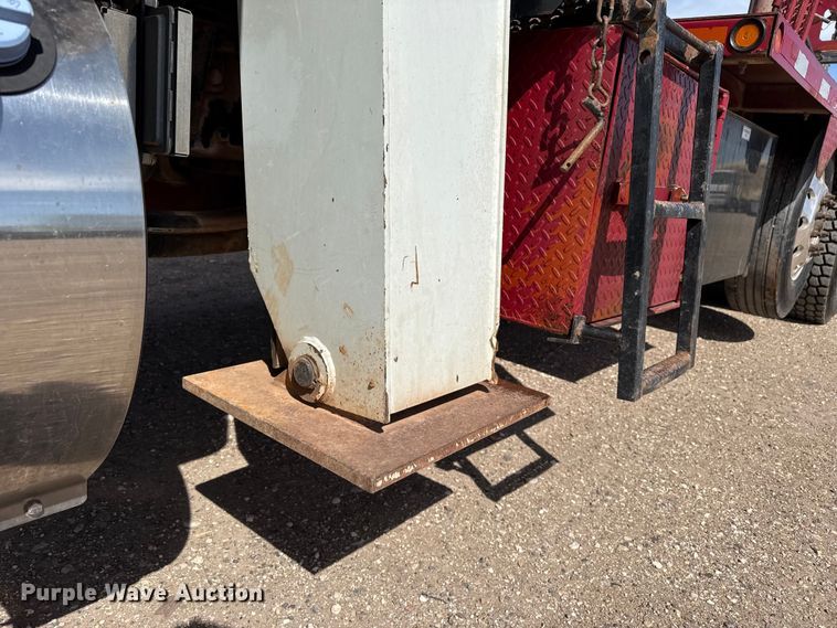 image for item DH1933 2013 Peterbilt 365 crane truck