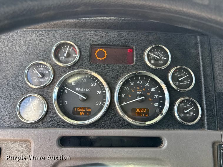 image for item DH1933 2013 Peterbilt 365 crane truck