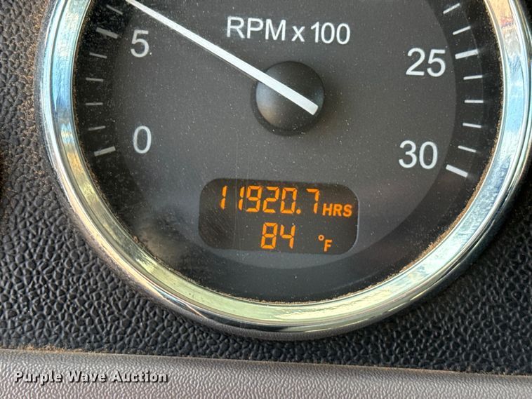 image for item DH1933 2013 Peterbilt 365 crane truck