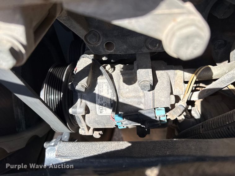 image for item DH1933 2013 Peterbilt 365 crane truck