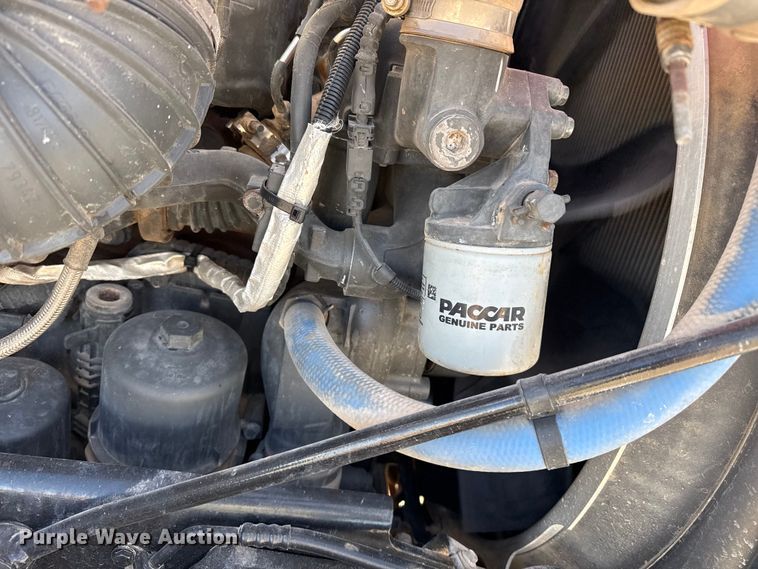 image for item DH1933 2013 Peterbilt 365 crane truck