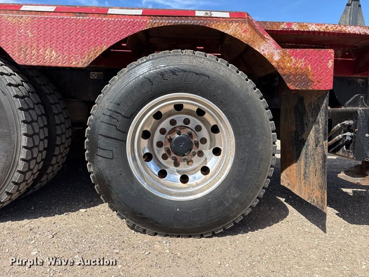 image for item DH1933 2013 Peterbilt 365 crane truck