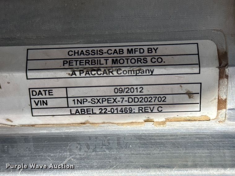 image for item DH1933 2013 Peterbilt 365 crane truck