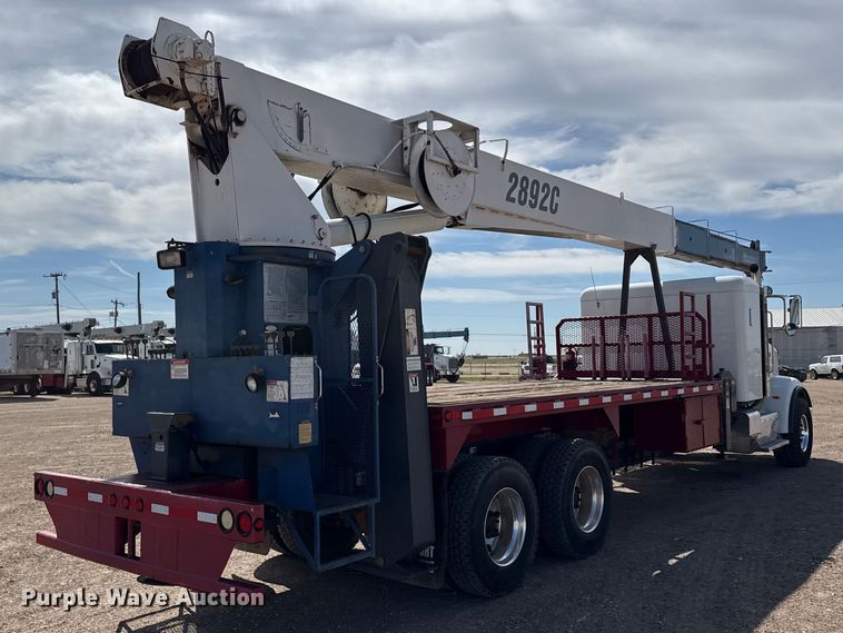 image for item DH1934 2015 Peterbilt 365 crane truck