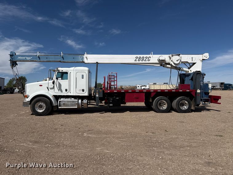 image for item DH1934 2015 Peterbilt 365 crane truck