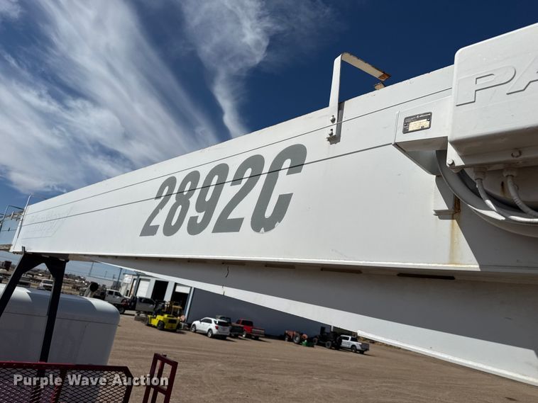 image for item DH1934 2015 Peterbilt 365 crane truck