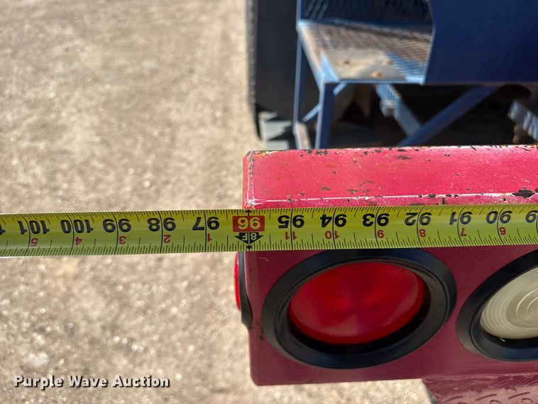 image for item DH1934 2015 Peterbilt 365 crane truck