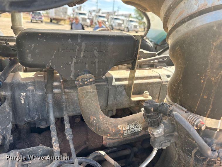 image for item DH1934 2015 Peterbilt 365 crane truck