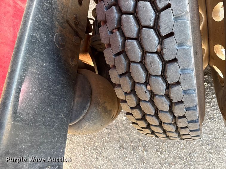 image for item DH1934 2015 Peterbilt 365 crane truck