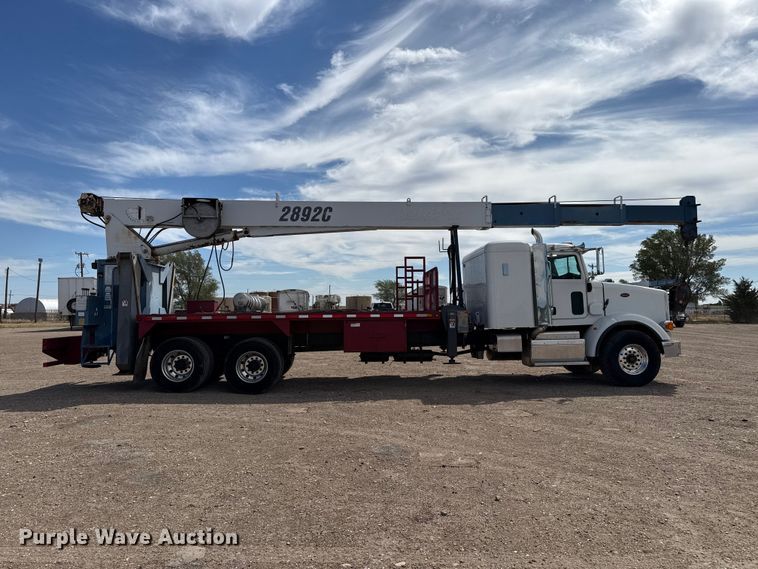 image for item DH1935 2016 Peterbilt 365 crane truck