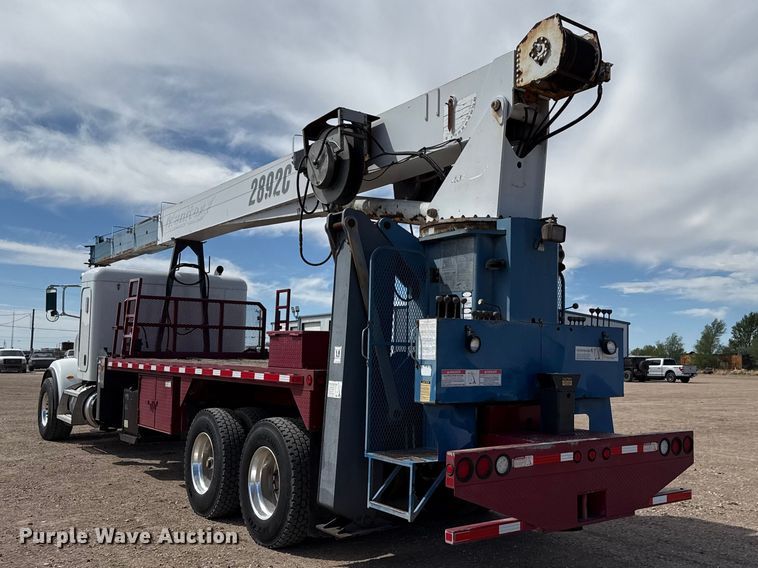 image for item DH1935 2016 Peterbilt 365 crane truck