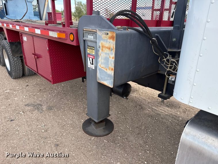 image for item DH1935 2016 Peterbilt 365 crane truck