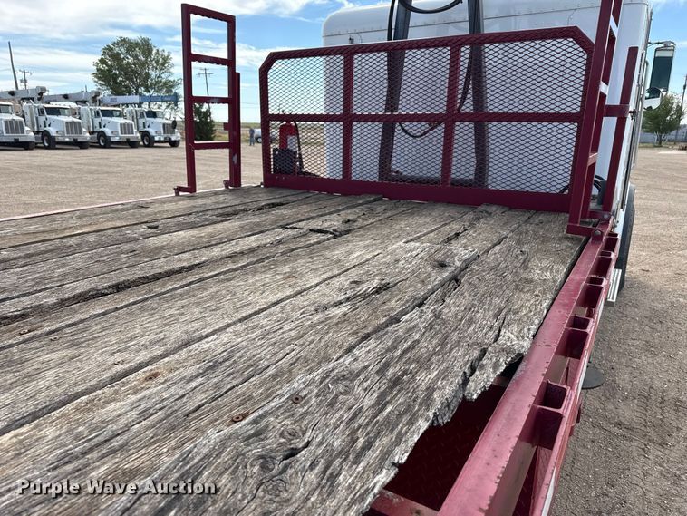 image for item DH1935 2016 Peterbilt 365 crane truck