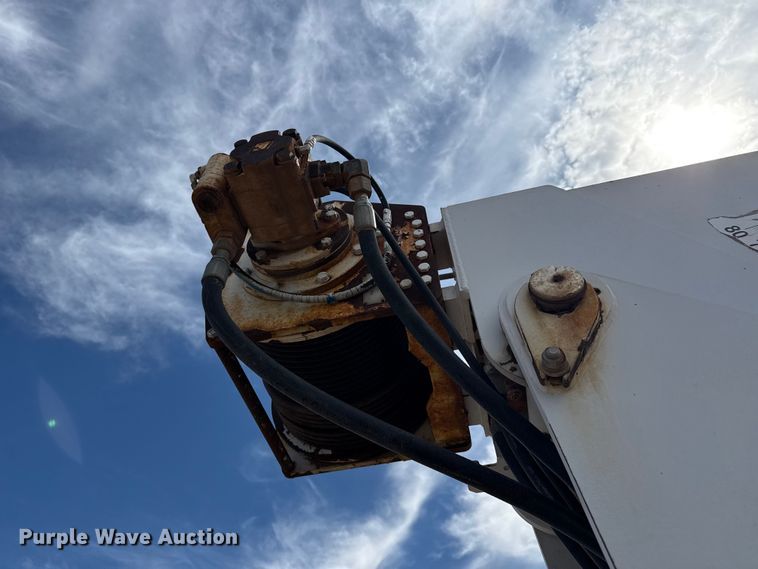 image for item DH1935 2016 Peterbilt 365 crane truck