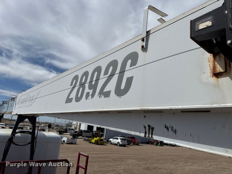 image for item DH1935 2016 Peterbilt 365 crane truck