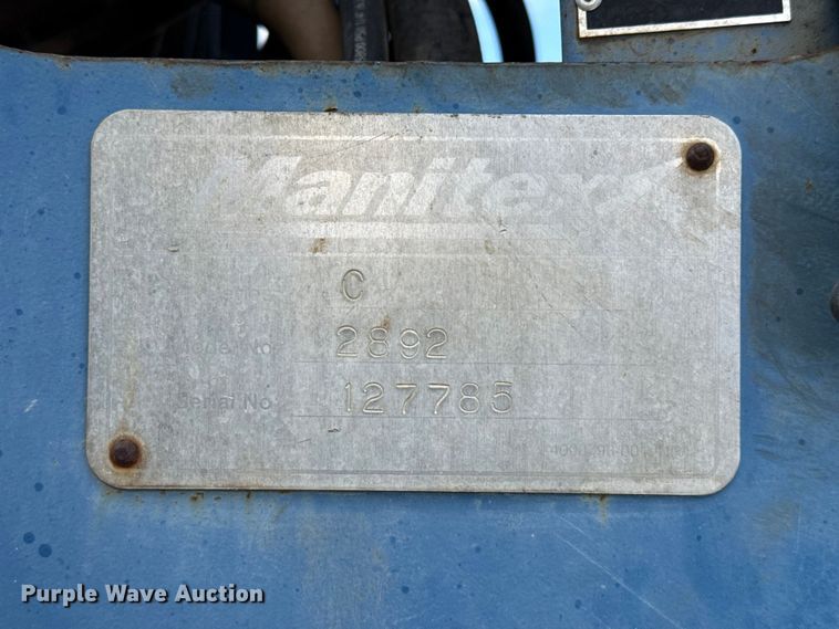 image for item DH1935 2016 Peterbilt 365 crane truck