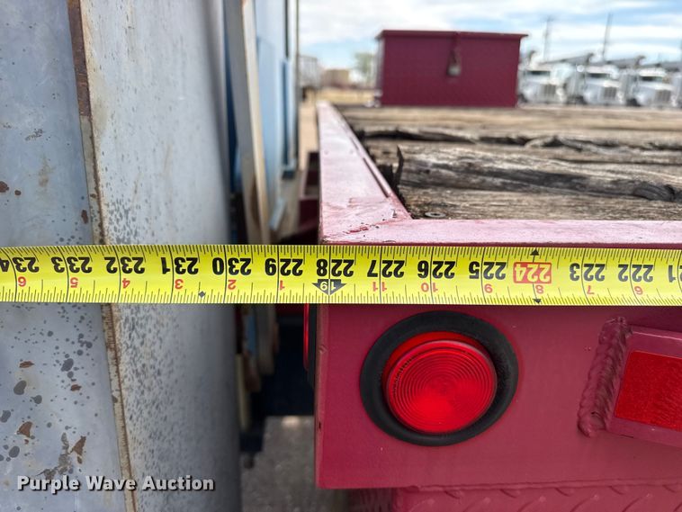 image for item DH1935 2016 Peterbilt 365 crane truck