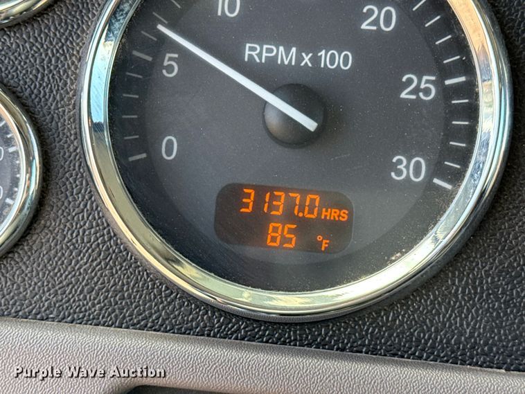 image for item DH1935 2016 Peterbilt 365 crane truck