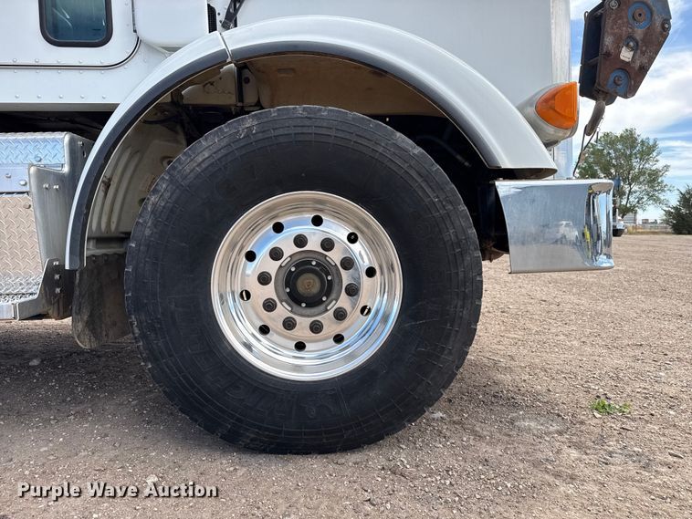 image for item DH1935 2016 Peterbilt 365 crane truck