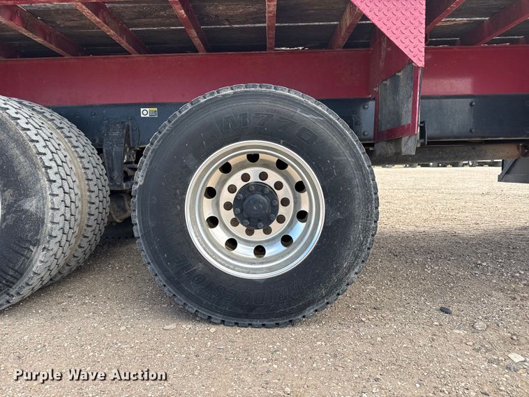 image for item DH1935 2016 Peterbilt 365 crane truck