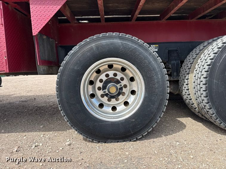 image for item DH1935 2016 Peterbilt 365 crane truck