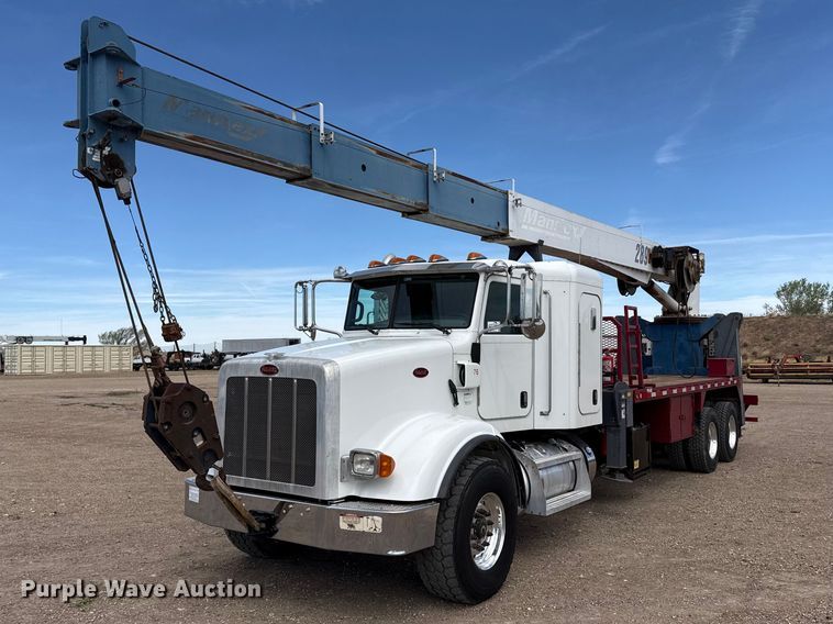 image for item DH1936 2015 Peterbilt 365 crane truck