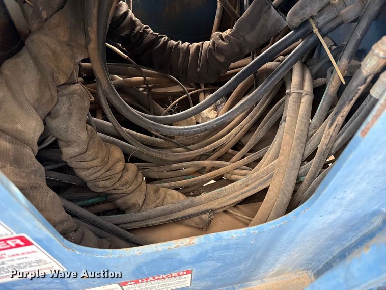 image for item DH1936 2015 Peterbilt 365 crane truck