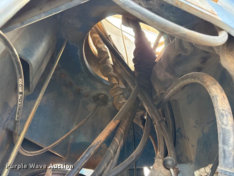 image for item DH1936 2015 Peterbilt 365 crane truck