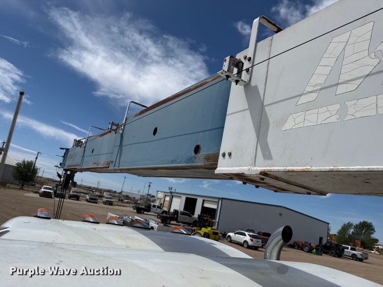 image for item DH1936 2015 Peterbilt 365 crane truck