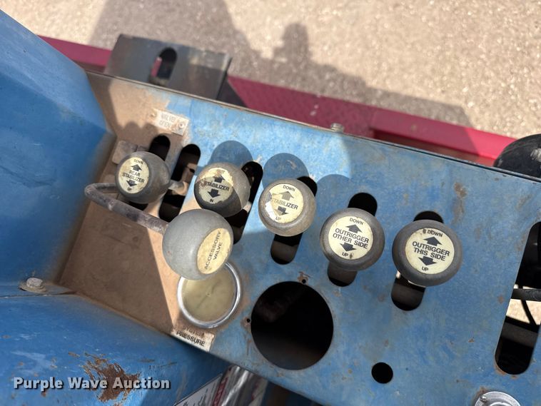 image for item DH1936 2015 Peterbilt 365 crane truck