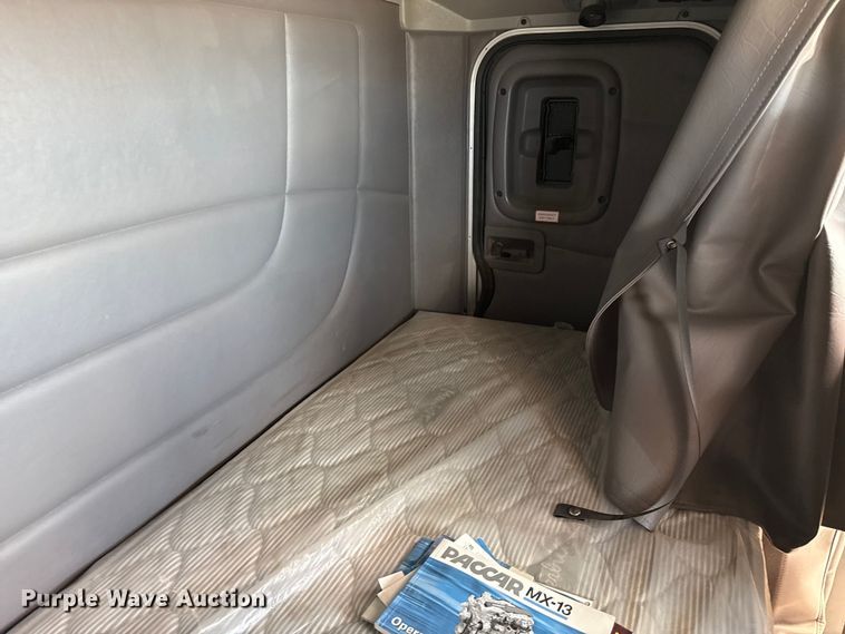 image for item DH1936 2015 Peterbilt 365 crane truck