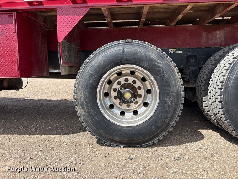 image for item DH1936 2015 Peterbilt 365 crane truck