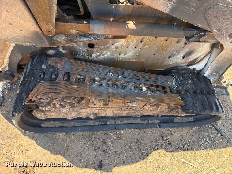 image for item DH1974 2006 Bobcat T300 skid steer loader