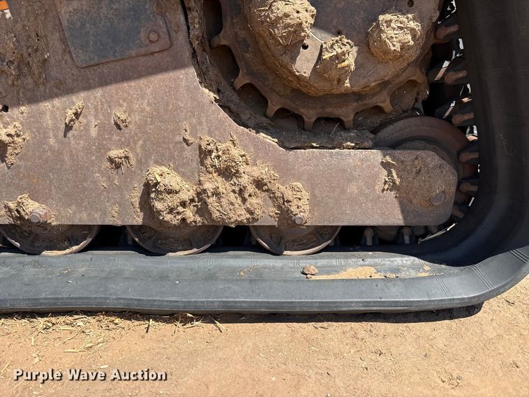 image for item DH1974 2006 Bobcat T300 skid steer loader