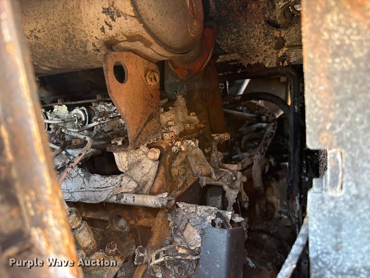 image for item DH1974 2006 Bobcat T300 skid steer loader