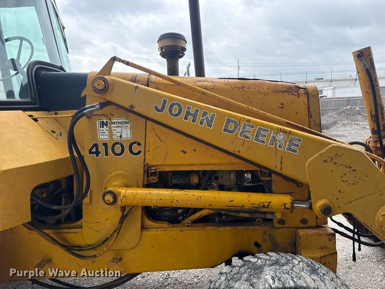 image for item DO8500 1990 John Deere 410C backhoe
