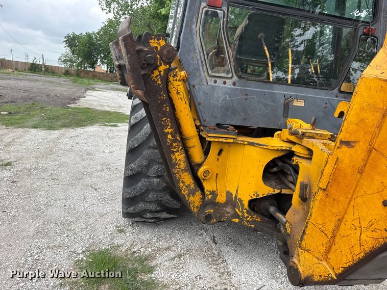image for item DO8500 1990 John Deere 410C backhoe