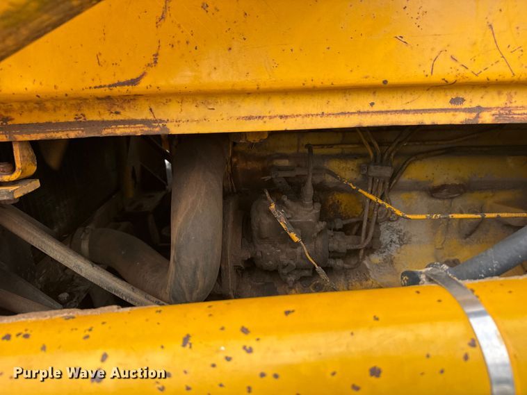 image for item DO8500 1990 John Deere 410C backhoe