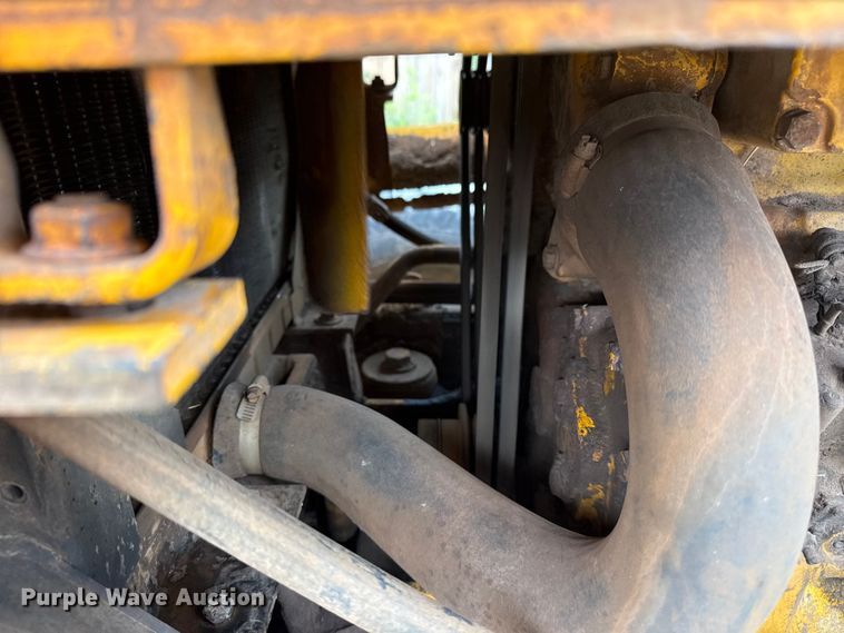 image for item DO8500 1990 John Deere 410C backhoe