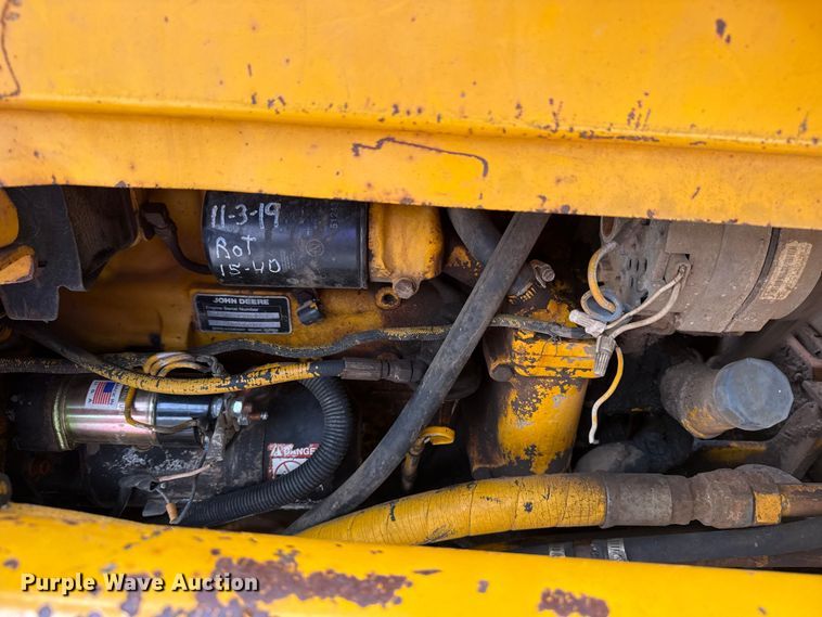 image for item DO8500 1990 John Deere 410C backhoe