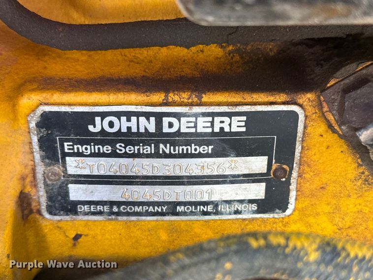 image for item DO8500 1990 John Deere 410C backhoe