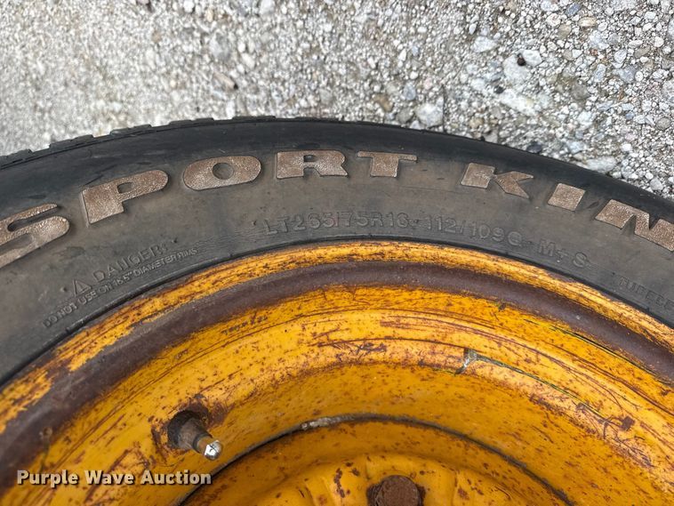 image for item DO8500 1990 John Deere 410C backhoe