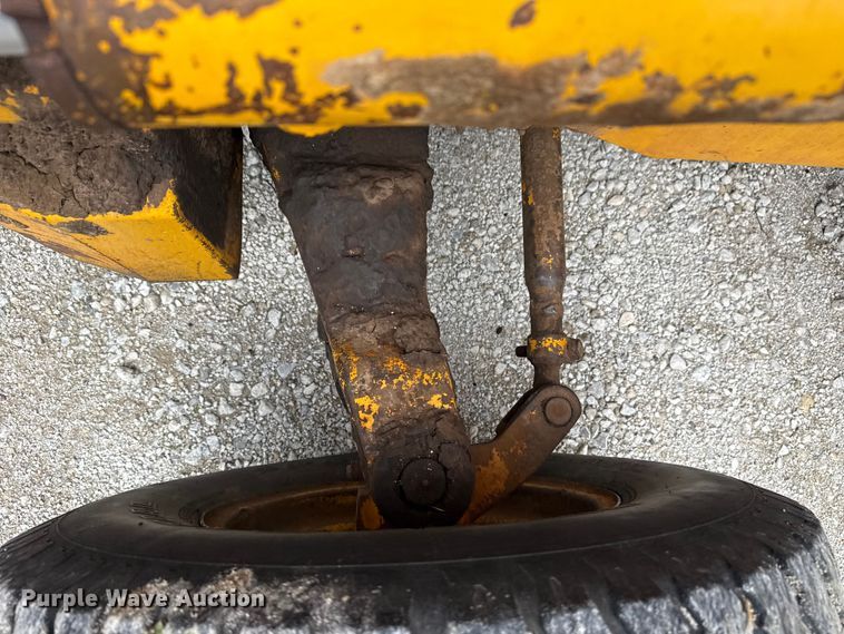 image for item DO8500 1990 John Deere 410C backhoe