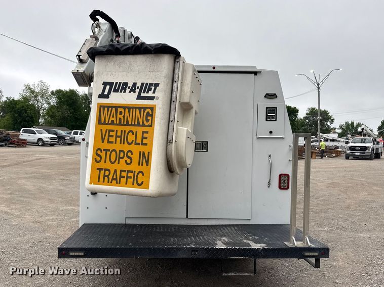 image for item DO8501 2022 Ford E350 Super Duty van with bucket lift