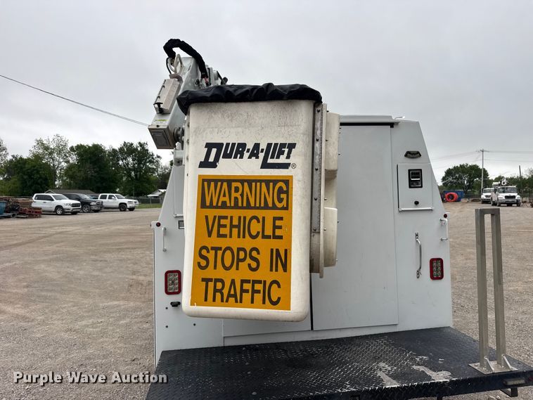 image for item DO8501 2022 Ford E350 Super Duty van with bucket lift